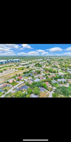 1112 NW 43rd Terrace, Lauderhill, FL 33313