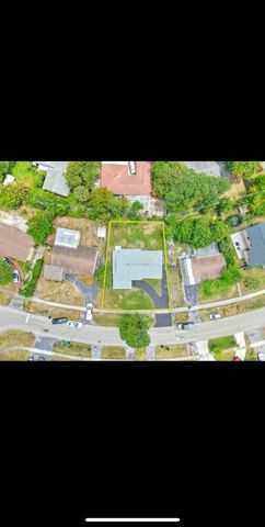 1112 NW 43rd Terrace, Lauderhill, FL 33313