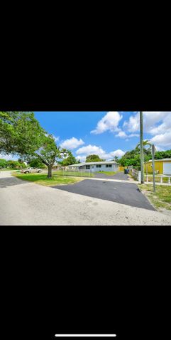 1112 NW 43rd Terrace, Lauderhill, FL 33313