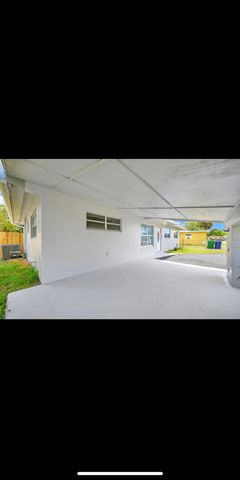 1112 NW 43rd Terrace, Lauderhill, FL 33313