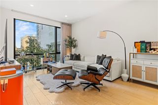 400 S Broadway 928, Los Angeles, CA 90013