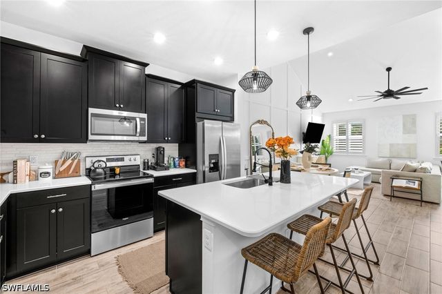 4714 Arboretum CIR 102, Naples, FL 34112
