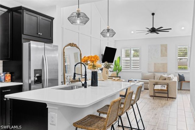 4714 Arboretum CIR 102, Naples, FL 34112