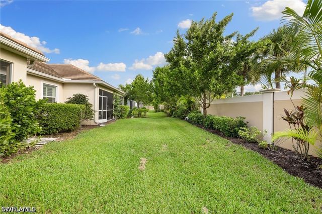 4714 Arboretum CIR 102, Naples, FL 34112