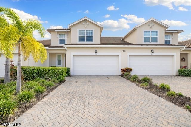 4714 Arboretum CIR 102, Naples, FL 34112