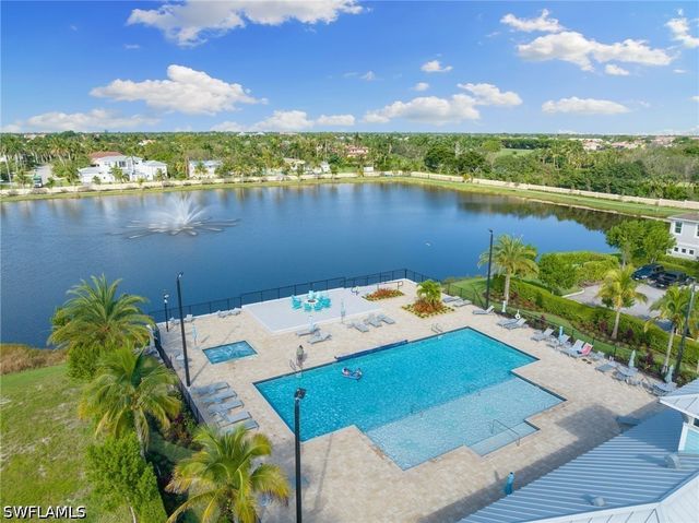 4714 Arboretum CIR 102, Naples, FL 34112