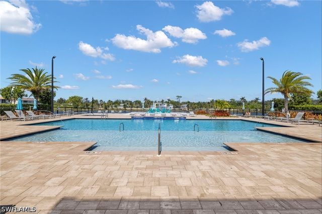 4714 Arboretum CIR 102, Naples, FL 34112
