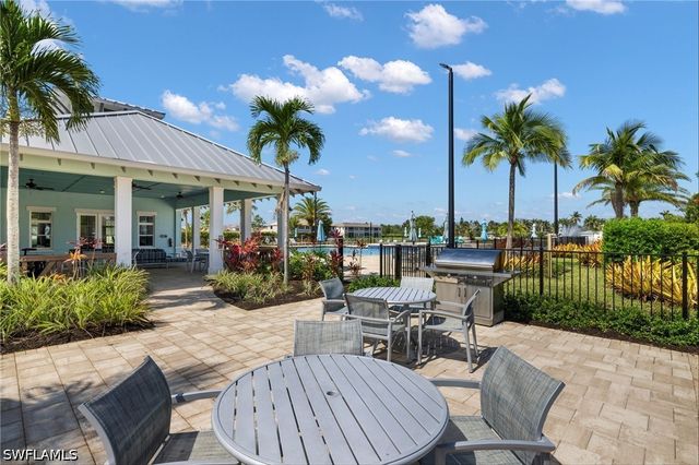 4714 Arboretum CIR 102, Naples, FL 34112
