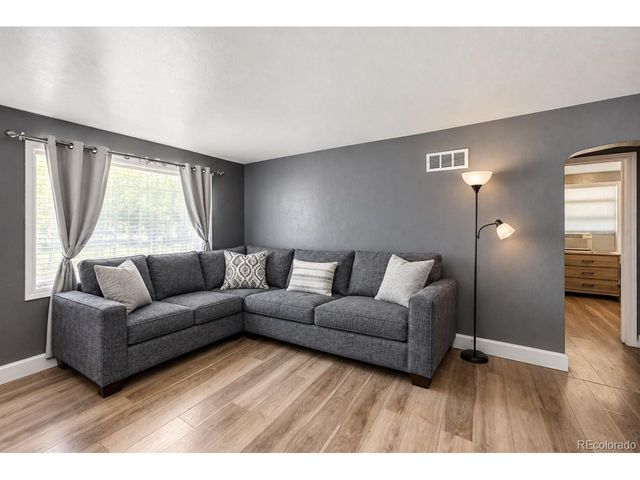 1270 Quebec St, Denver, CO 80220