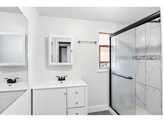 1270 Quebec St, Denver, CO 80220