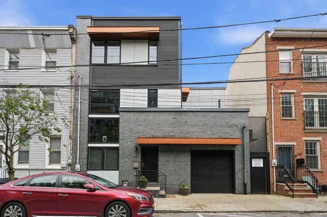 237 W THOMPSON ST, Philadelphia, PA 19122
