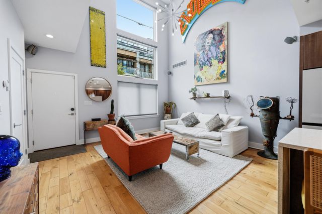 237 W THOMPSON ST, Philadelphia, PA 19122
