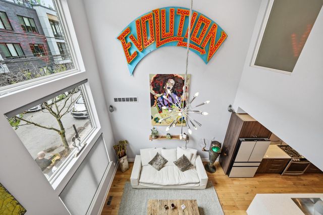 237 W THOMPSON ST, Philadelphia, PA 19122