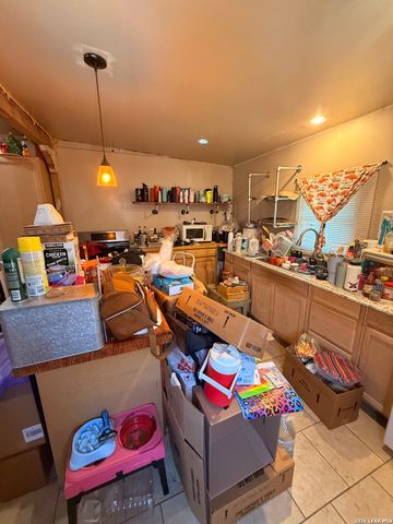 2123 PEREZ ST, San Antonio, TX 78207