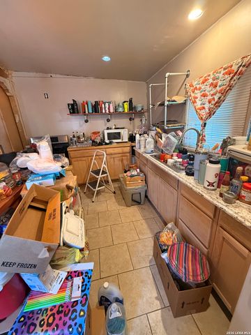 2123 PEREZ ST, San Antonio, TX 78207
