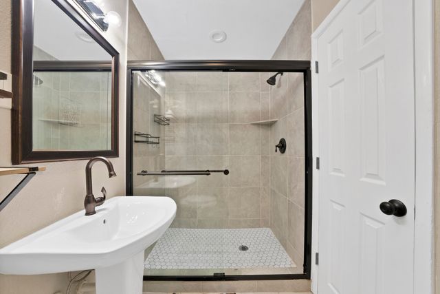 7013 Meadowbrook Drive, Fort Worth, TX 76112