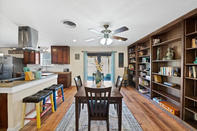 7013 Meadowbrook Drive, Fort Worth, TX 76112