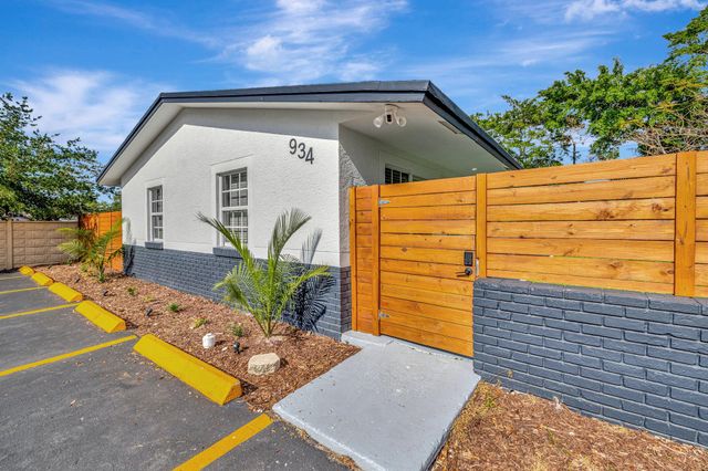 934 NW 4th Avenue 1-4, Fort Lauderdale, FL 33311