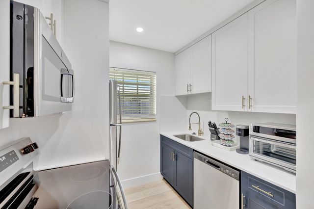 934 NW 4th Avenue 1-4, Fort Lauderdale, FL 33311