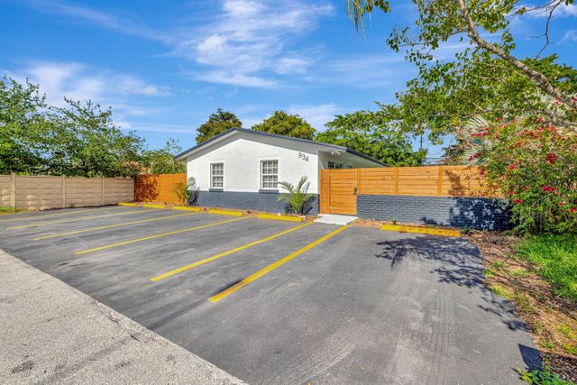 934 NW 4th Avenue 1-4, Fort Lauderdale, FL 33311