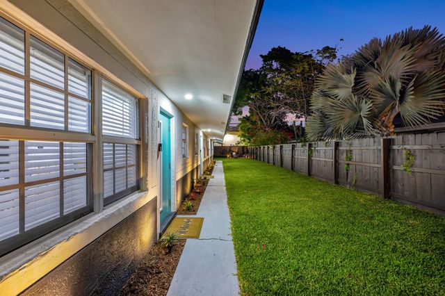 934 NW 4th Avenue 1-4, Fort Lauderdale, FL 33311