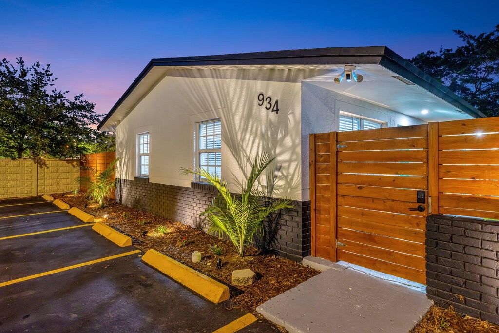 934 NW 4th Avenue 1-4, Fort Lauderdale, FL 33311