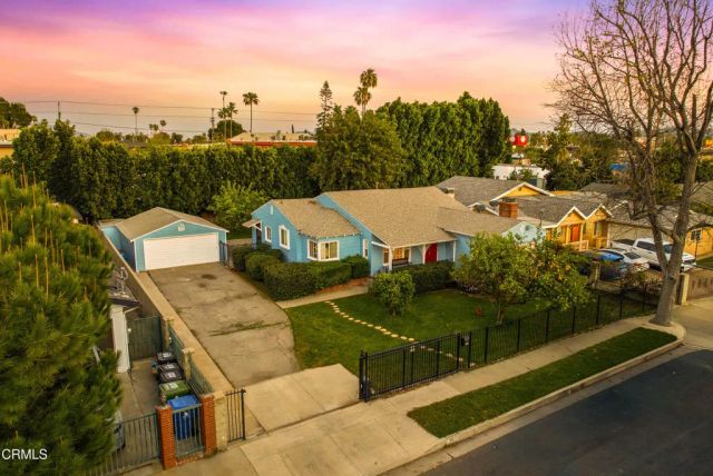 6514 Mammoth Avenue, Valley Glen, CA 91401