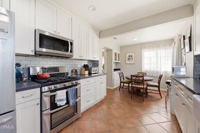 6514 Mammoth Avenue, Valley Glen, CA 91401