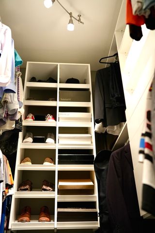 949 Millcreek Circle, Elgin, IL 60123