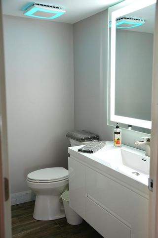 949 Millcreek Circle, Elgin, IL 60123