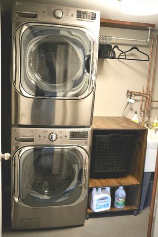 949 Millcreek Circle, Elgin, IL 60123