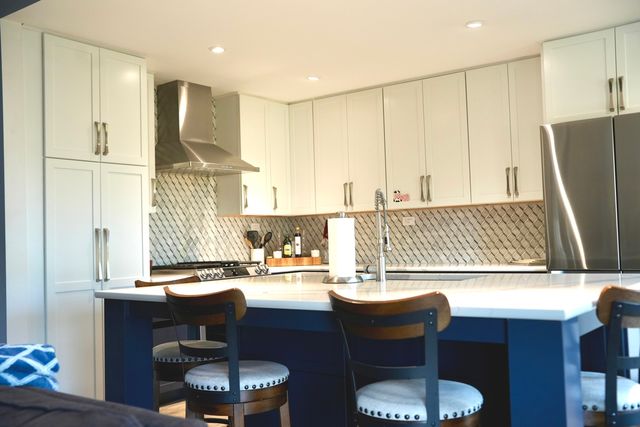 949 Millcreek Circle, Elgin, IL 60123