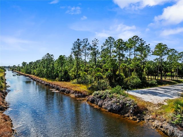 1280 14th AVE NE, Naples, FL 34120