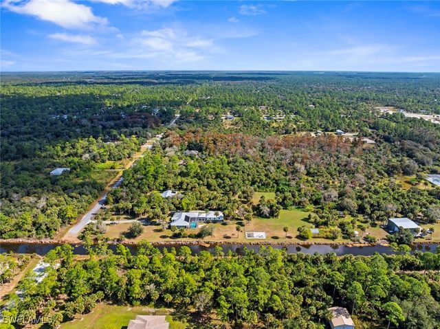 1280 14th AVE NE, Naples, FL 34120