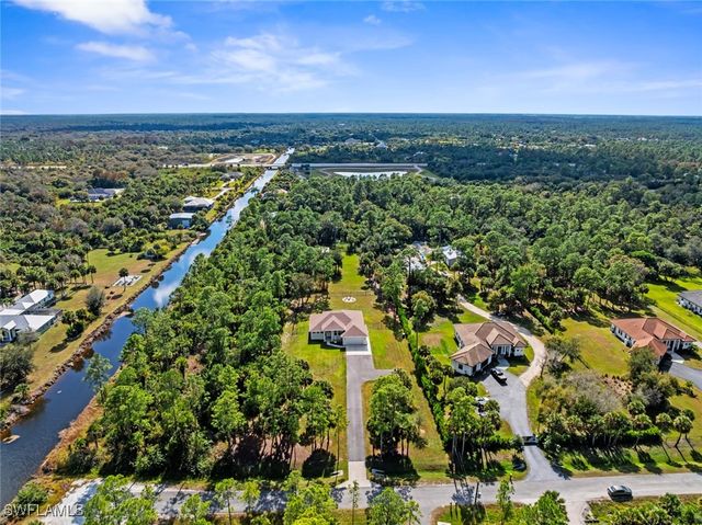 1280 14th AVE NE, Naples, FL 34120