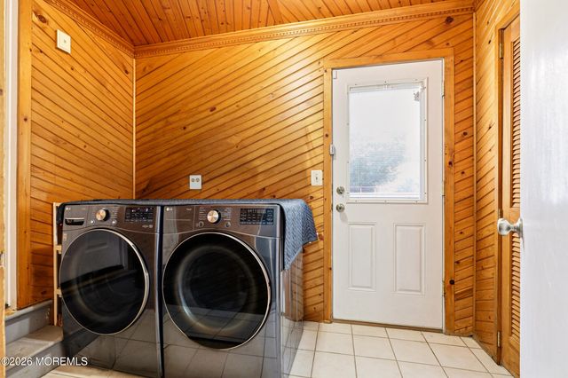 39 Driftwood Drive, Howell, NJ 07731