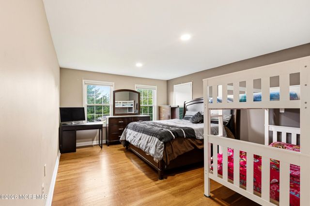39 Driftwood Drive, Howell, NJ 07731