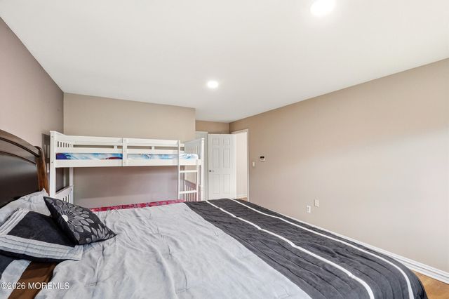 39 Driftwood Drive, Howell, NJ 07731