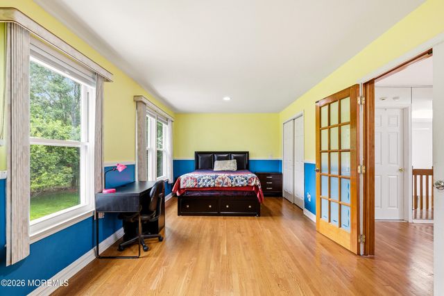 39 Driftwood Drive, Howell, NJ 07731