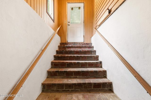 39 Driftwood Drive, Howell, NJ 07731
