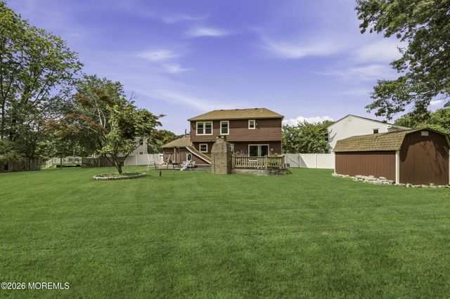 39 Driftwood Drive, Howell, NJ 07731