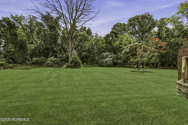 39 Driftwood Drive, Howell, NJ 07731
