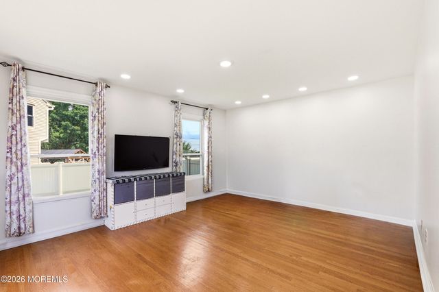 39 Driftwood Drive, Howell, NJ 07731