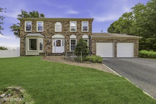39 Driftwood Drive, Howell, NJ 07731