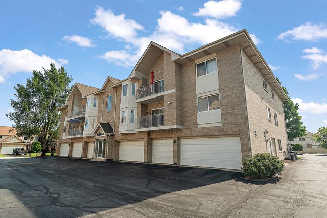 5311 W Mint Julip Drive 301, Alsip, IL 60803