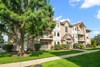 5311 W Mint Julip Drive 301, Alsip, IL 60803