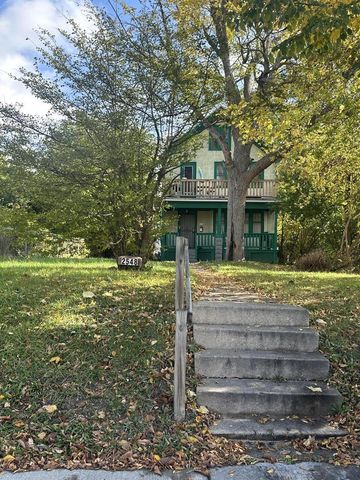 2548 N Teutonia AVENUE, Milwaukee, WI 53206