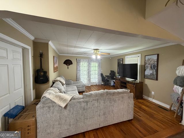 118 Jefferson Street, Valley, AL 36854