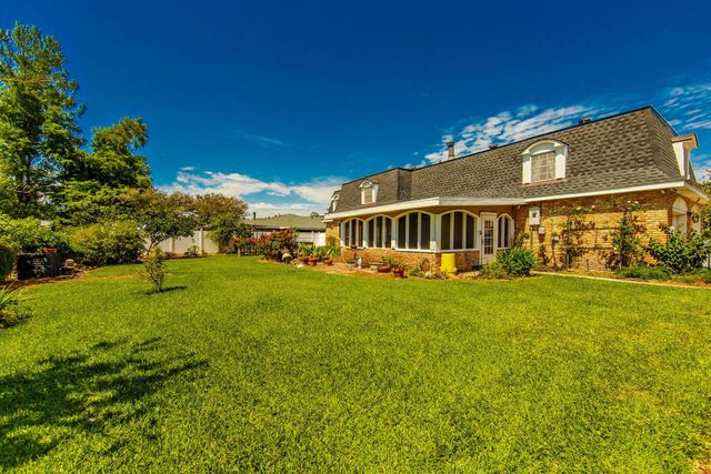 226 Lynwood Drive, Houma, LA 70360