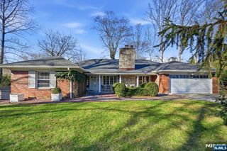 50 S 5th Street, Park Ridge, NJ 07656